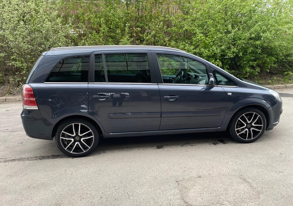 Opel Zafira cena 12900 przebieg: 335000, rok produkcji 2007 z Starachowice małe 79